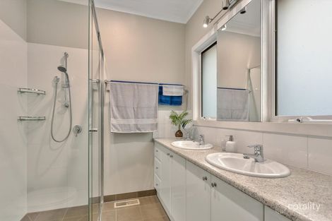 Property photo of 33 Parer Street Burwood VIC 3125