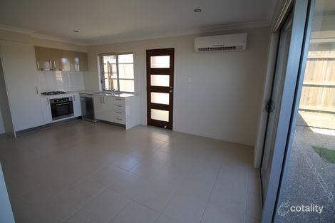 Property photo of 2/10 Parkview Drive Glenvale QLD 4350