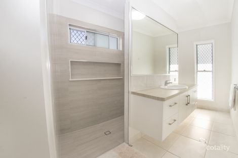 Property photo of 18 Supplejack Court Mount Low QLD 4818