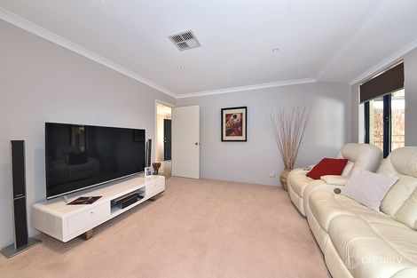 Property photo of 4 Yandi Way Carramar WA 6031