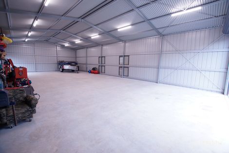 Property photo of 8 Mayfair Drive Drouin VIC 3818