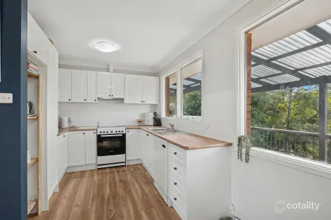 Property photo of 14 Tall Timbers Road Winmalee NSW 2777