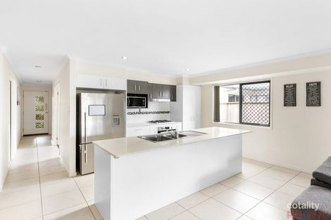 Property photo of 22 Haslewood Crescent Meridan Plains QLD 4551