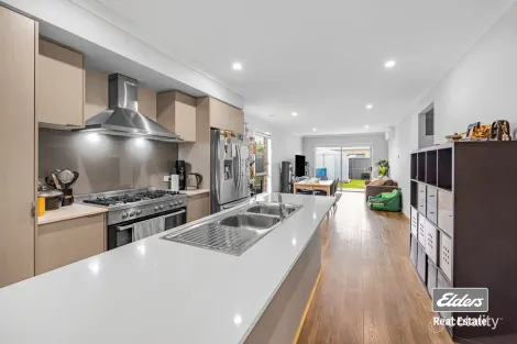 Property photo of 3 Makiti Crescent Harkness VIC 3337