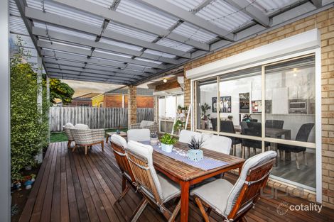 11 Wattletree Dr, Taylors Hill, VIC 3037