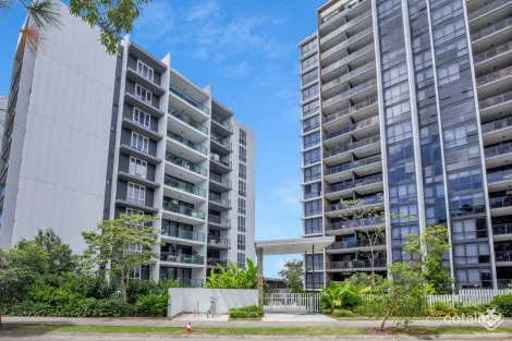 Property photo of 2 Main Street Varsity Lakes QLD 4227