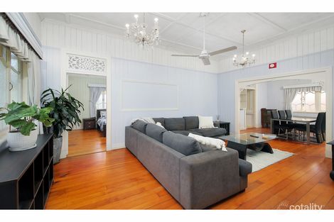 Property photo of 100 Goodwin Terrace Moorooka QLD 4105