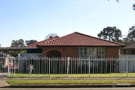 26 Sunny Pl, St Johns Park, NSW 2176