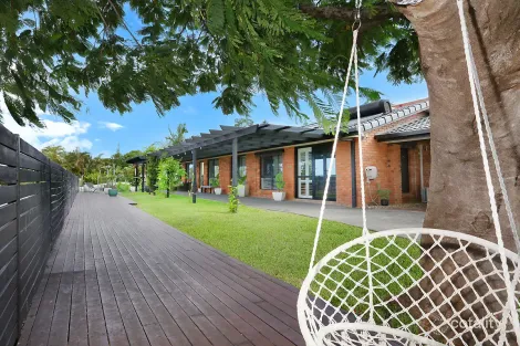 Property photo of 16 Explorers Way Worongary QLD 4213