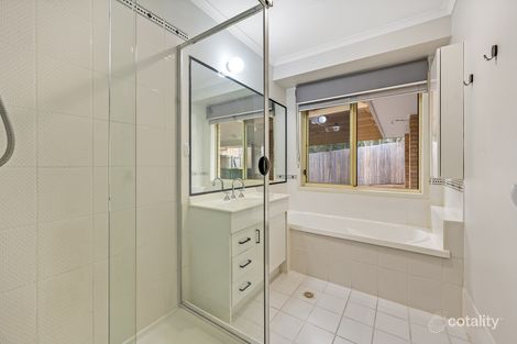 Property photo of 15 Thistle Street Regents Park QLD 4118