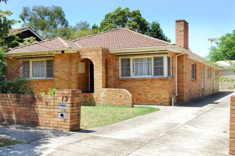 19 Clydesdale St, Box Hill, VIC 3128