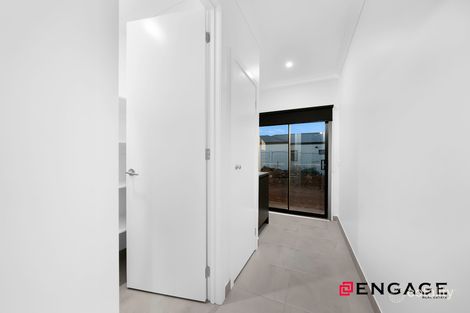 Property photo of 8 Anisata Way Manor Lakes VIC 3024