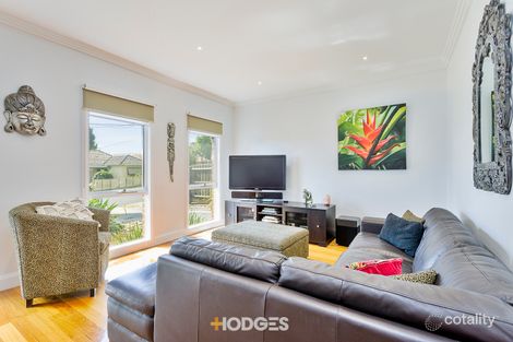 Property photo of 19 Wendora Street Strathmore VIC 3041