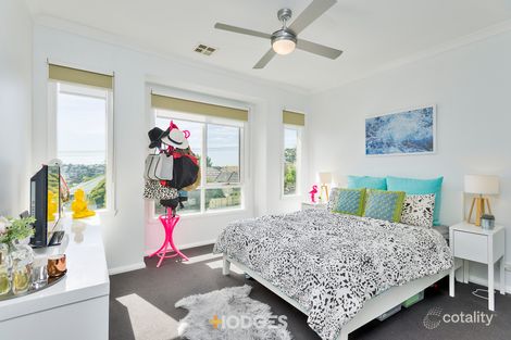 Property photo of 19 Wendora Street Strathmore VIC 3041