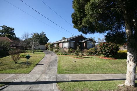 9 Yvonne Ave, Croydon South, VIC 3136