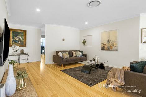 Property photo of 18 Pinnacle Place Eight Mile Plains QLD 4113