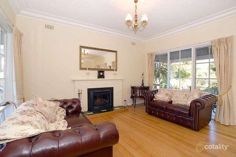 Property photo of 293 Lawrence Road Mount Waverley VIC 3149