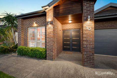 Property photo of 10 Garden View Court Narre Warren North VIC 3804