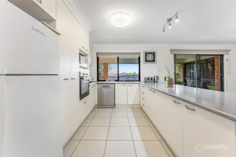 Property photo of 8 Hamill Place Collingwood Park QLD 4301