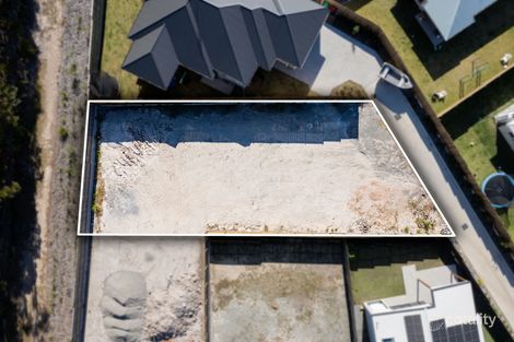 Property photo of 8 Appleberry Place Yandina QLD 4561