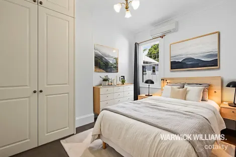 Property photo of 28 Colbourne Avenue Glebe NSW 2037