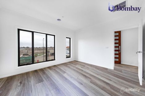 Property photo of 40 Meaford Street Mickleham VIC 3064