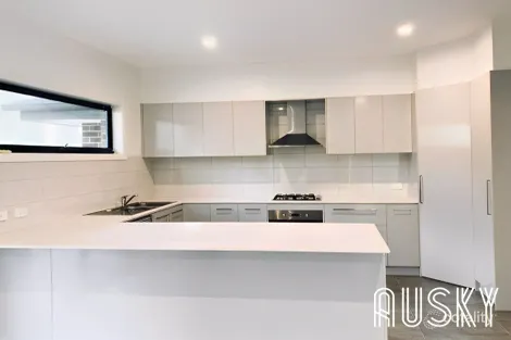 1 Woodview Ct, Croydon North, VIC 3136