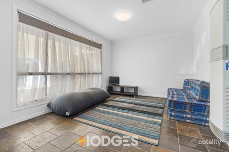 Property photo of 2/2 Kiely Avenue Werribee VIC 3030