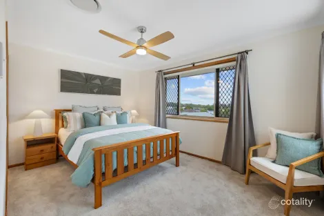 Property photo of 18 Springall Place Wakerley QLD 4154