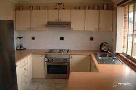 Property photo of 2/32 Cook Crescent East Hills NSW 2213