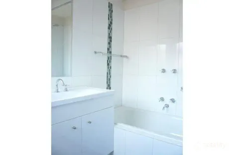 Property photo of 2/90-92 Hambleton Street Middle Park VIC 3206