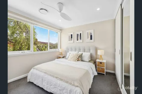Property photo of 30 Towradgi Street Narraweena NSW 2099