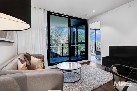 Property photo of 307/8 Bowen Crescent Melbourne VIC 3004