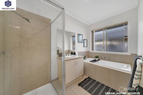 Property photo of 3 Verdant Avenue Sandhurst VIC 3977