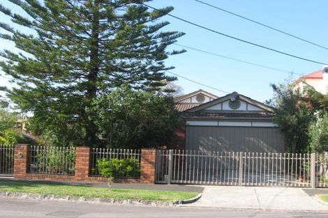 6 Violet Cres, Brighton East, VIC 3187