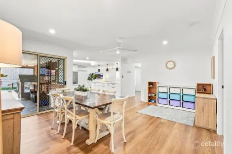 Property photo of 5 Springfield Place Forest Lake QLD 4078