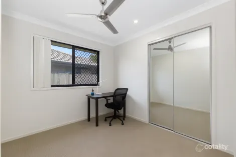 Property photo of 3 Avondale Drive Pimpama QLD 4209