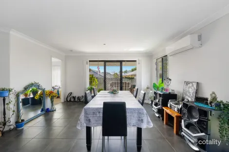 Property photo of 3 Avondale Drive Pimpama QLD 4209