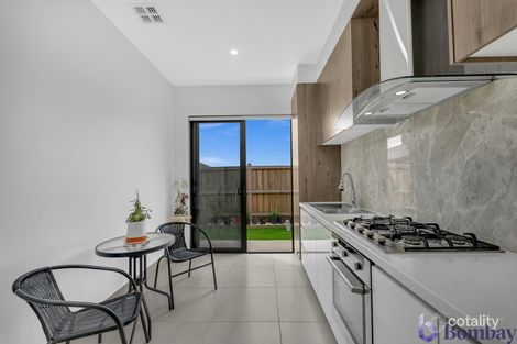 Property photo of 14 Oxbow Street Mickleham VIC 3064