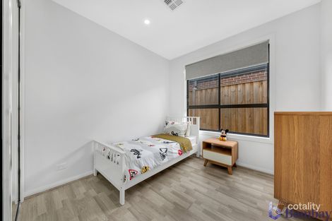 Property photo of 14 Oxbow Street Mickleham VIC 3064