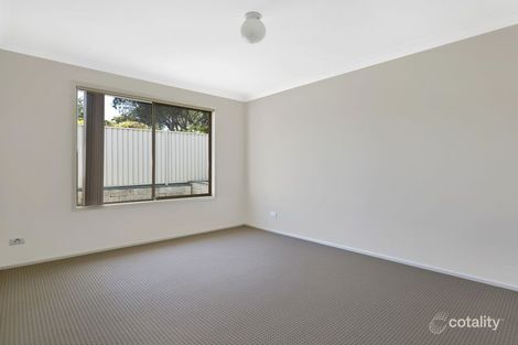 Property photo of 28 George Hely Crescent Killarney Vale NSW 2261