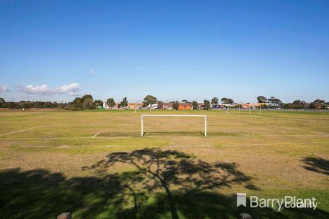 Property photo of 12 Gala Supreme Close Mordialloc VIC 3195