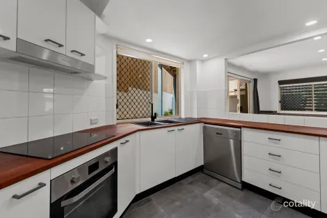Property photo of 2/101 Widdop Street Nundah QLD 4012