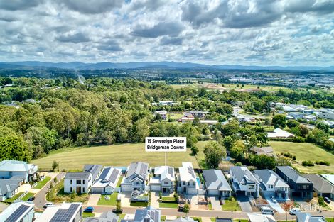 Property photo of 19 Sovereign Place Bridgeman Downs QLD 4035