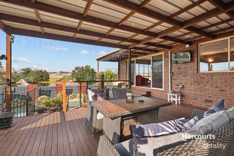 Property photo of 46 Outlook Drive Drouin VIC 3818