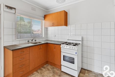 2/67 King William St, Reservoir, VIC 3073