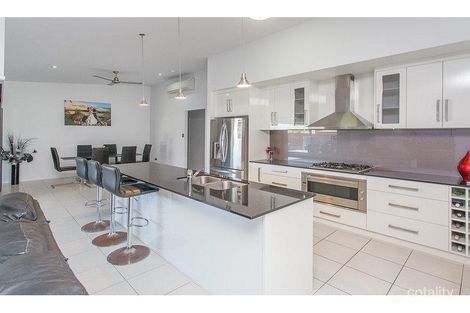 Property photo of 7 Phoenix Crescent Rural View QLD 4740