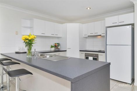 12 Alpine Ct, Cranley, QLD 4350