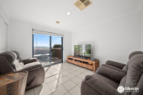 Property photo of 1 Applebox Place Jerrabomberra NSW 2619
