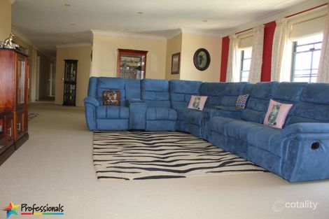 Property photo of 100 Darwin Drive Llanarth NSW 2795